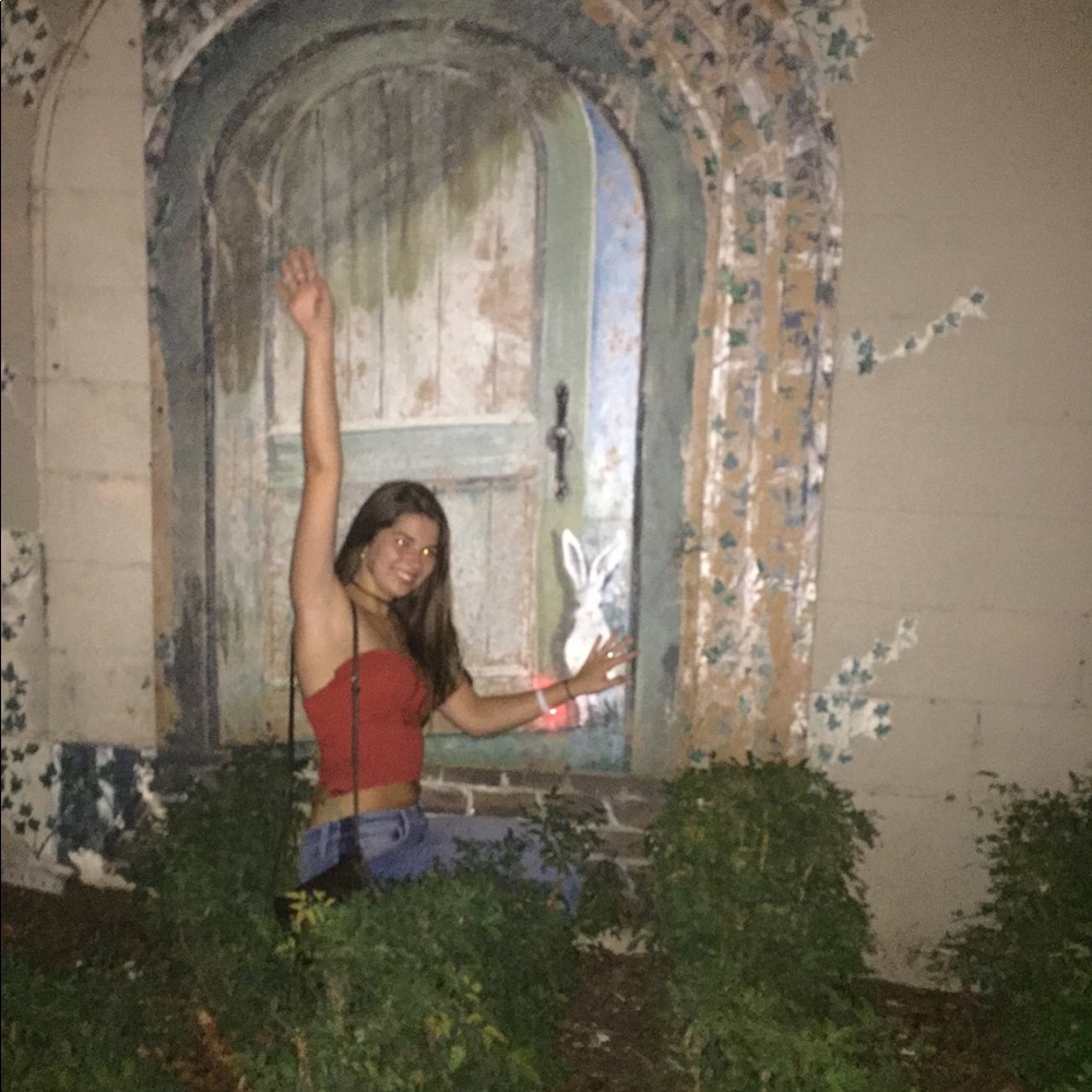 Meet your Posher, Julie